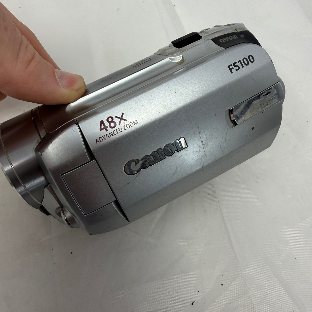 Canon FS100 A Digital Video Camcorder 48x Advanced Zoom Silver Untested